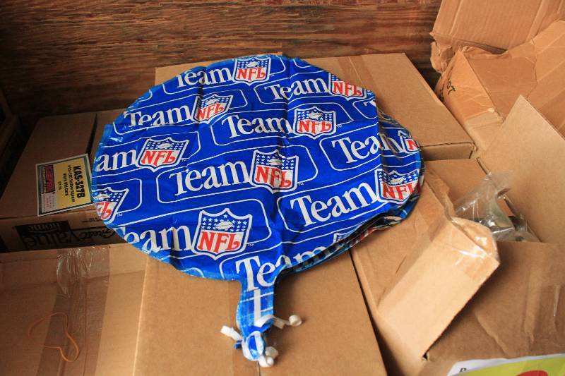 192 Silver Mylar 18 Vikings Balloons