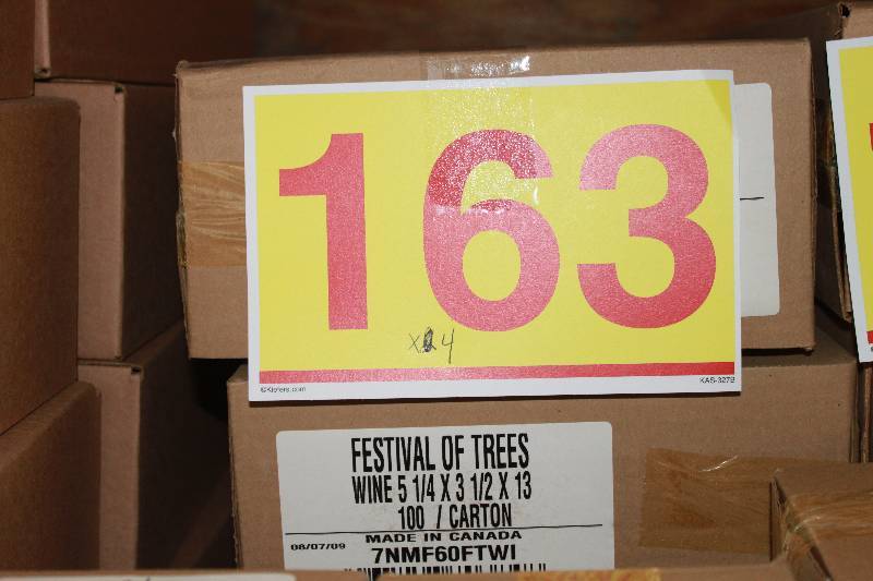400 Festival of Trees Handled Wine Gift Bag 5-14 x 3-12 x 13