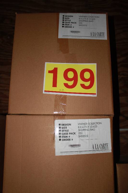 500 vintner Handled Gift Bags 8 x 4-34 x 13-12