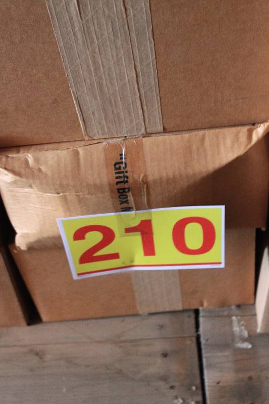 200 Red Gift Boxes 7 x 7 x 7