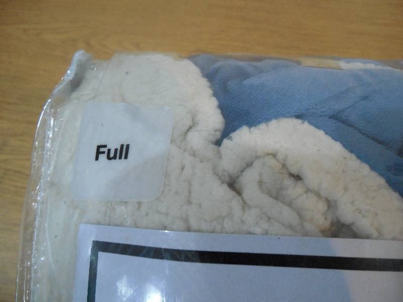 lot 44 image: McLeland Design Heated Velour Sherpa Electric Blanket - Full