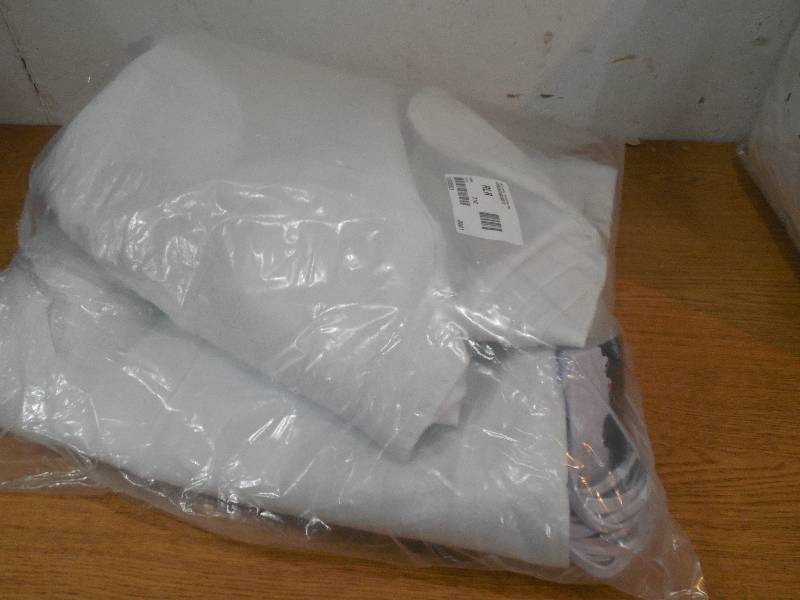lot 52 image: McLeland Design Electric Mattress Pad - Twin