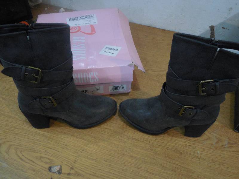 lot 54 image: GC Shoes Womens Rudy Mid-Calf Boot - SIZE 6.5