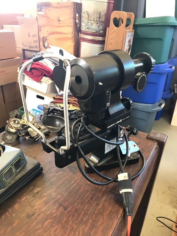 lot 215 image: BAUSCH & LOMB KERATOMETER