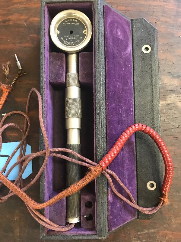 lot 227 image: VINTAGE OPTOMETRY REFRACTASCOPE