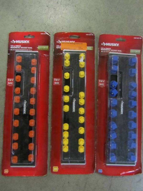 lot 46 image: HUSKEY 38, 14 & 12 MAGNETIC SOCKET RAILS
