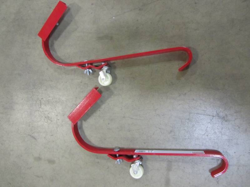 lot 53 image: 2 QUALCRAFT WEATHER RESISTANT LADDER HOOK WITH WHEEL, STEEL, POWDER COATED