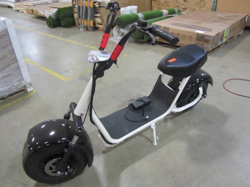 lot 7 image: FAT BOY STYLE CALI ELECTRIC SCOOTER