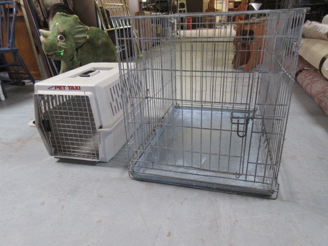 PET KENNEL AND CARRIER