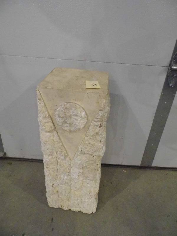 lot 29 image: Plant Stand