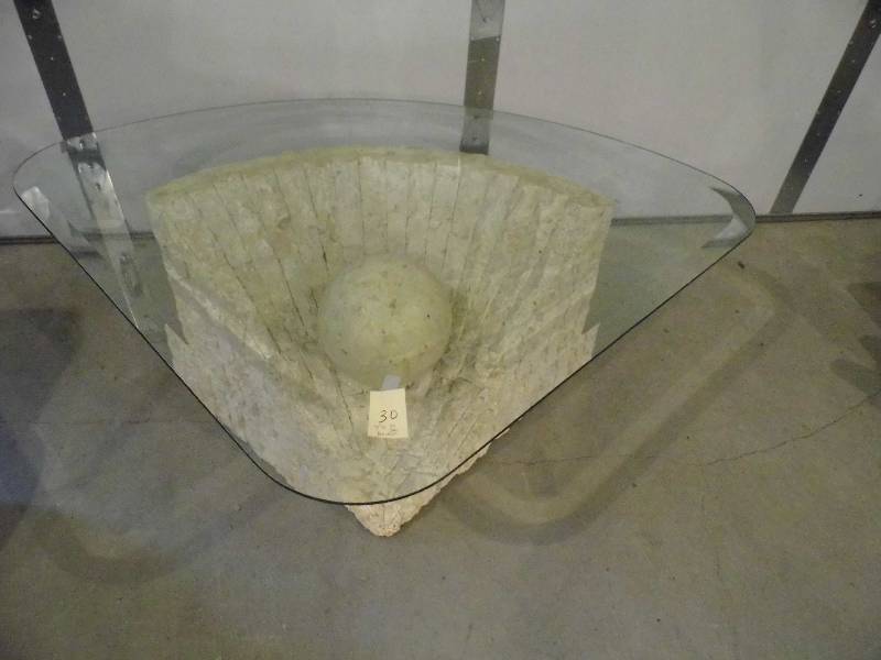 lot 30 image: Coffee Table