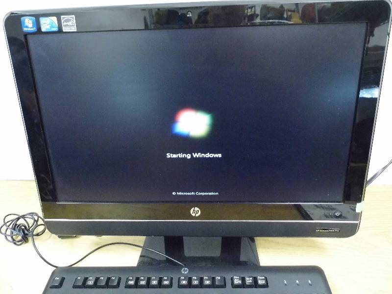 lot 36 image: HP All In One Computer