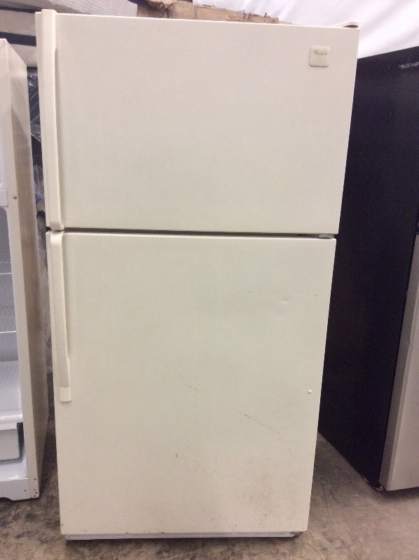 lot 25 image: Whirlpool Top Freezer Fridge