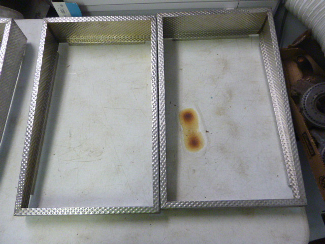 2 Risers for Steam Table