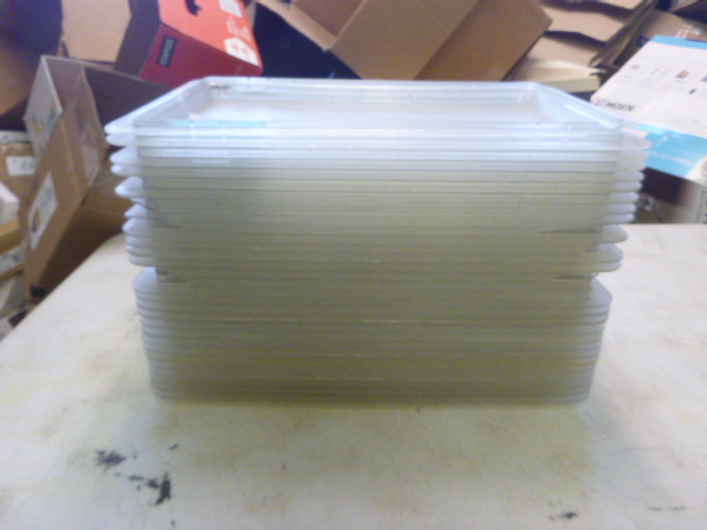 30 Cambro Food Bin Lids