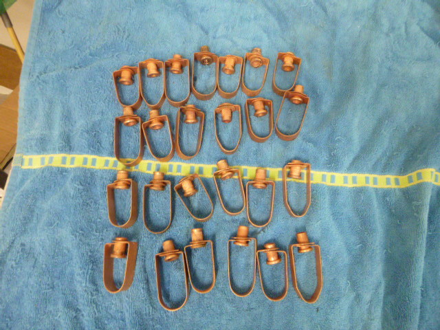 25 Copper Pipe Hangers