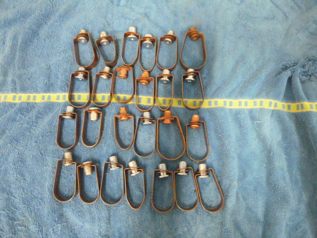 25 Copper Pipe Hangers
