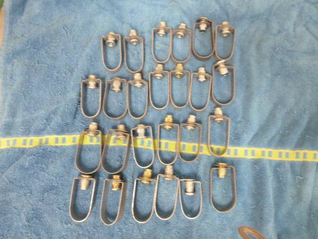 25 Copper Pipe Hangers
