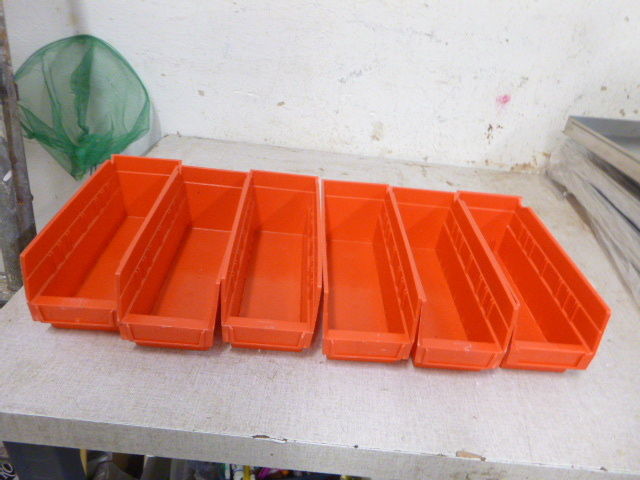 6 Plastic Parts Bins
