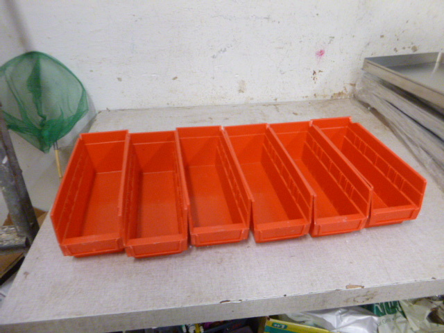 6 Plastic Parts Bins