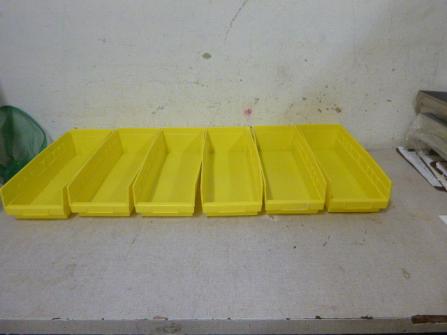 6 Plastic Parts Bins