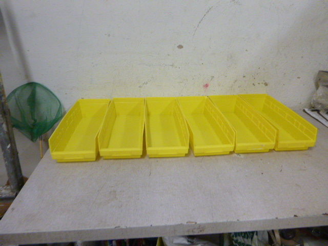 6 Plastic Parts Bins