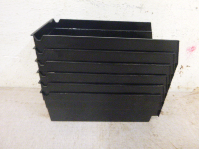 6 Plastic Parts Bins