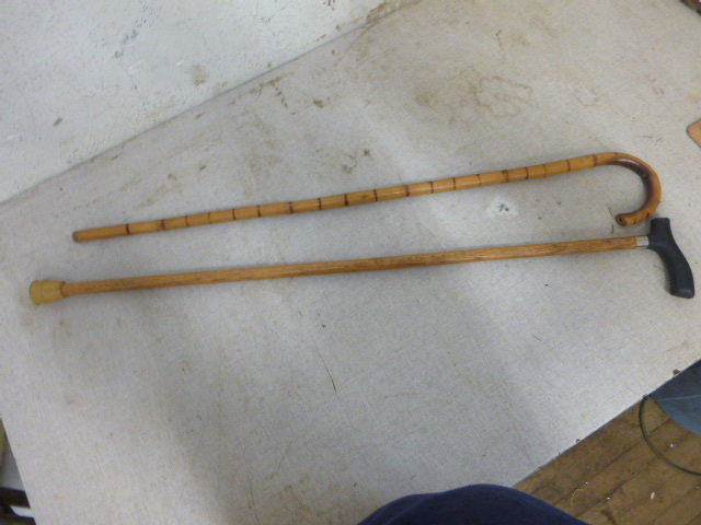 2 Walking Canes