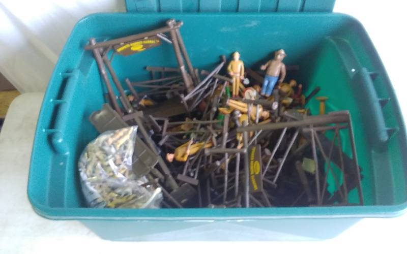 Tote Bin Full-Tonka Smokeys Ranger Corral Set