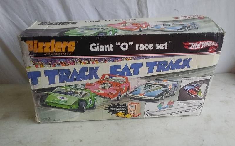 Hot Wheels Sizzlers Giant O Race Set (Complete With Many Cars)