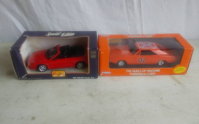 Maisto 124 1994 GT Mustang, Ertl General Lee
