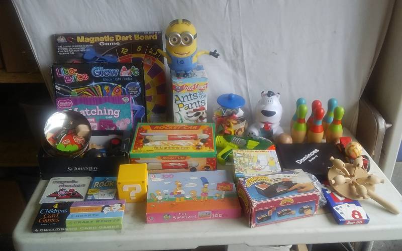 Large Lot Of Kids Toys & Games
