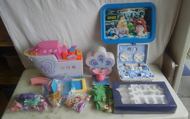 Polly Pocket Ship, Tea Party Sets, Muppets Tray, Lighted Decor & More