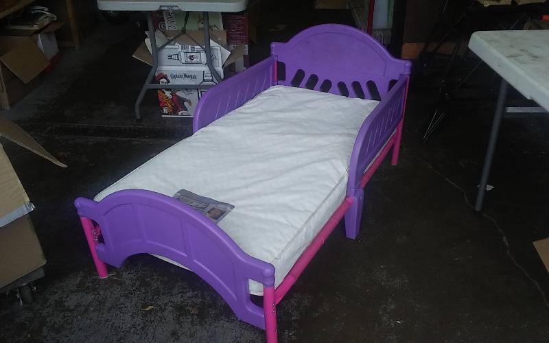 Pink & Purple Toddler Bed