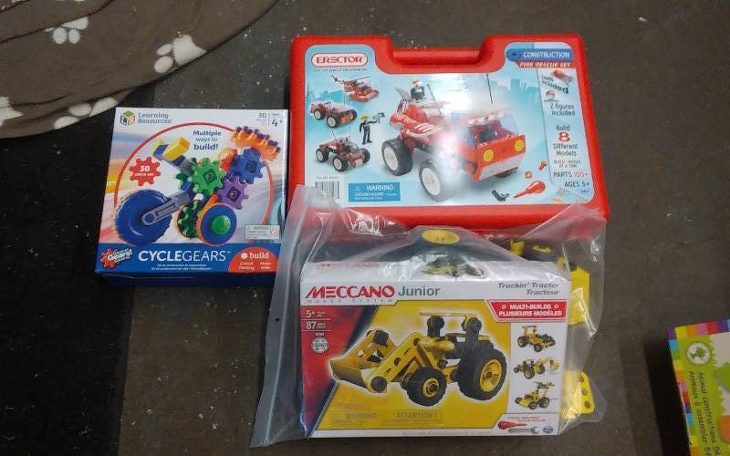 3-Building Sets