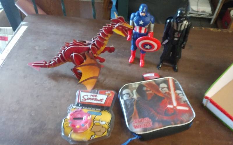 New Star Wars Lunch Box, Darth Vader Figure, Captain America Figure, Dragon Puzzle