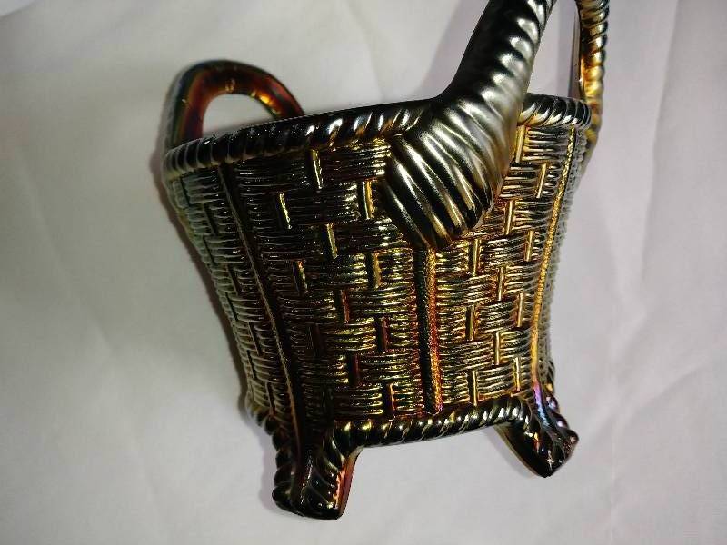 lot 145 image: Northwood (1911-1912), Bushel Basket, Amethyst