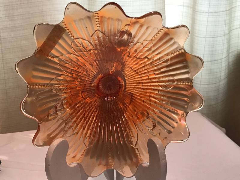 lot 174 image: Northwood (1909) Leaf and Beads, Marigold, Candy Dish