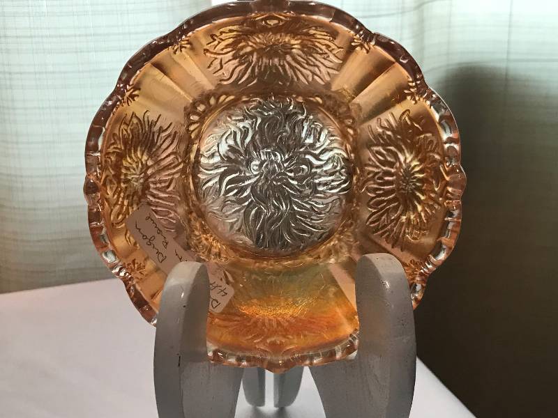 lot 183 image: Dugan, Dalia, Marigold, 4 Footed berry bowl
