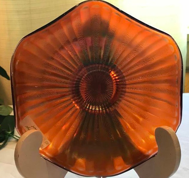 lot 202 image: Fenton stippled rays amethyst flat bowl