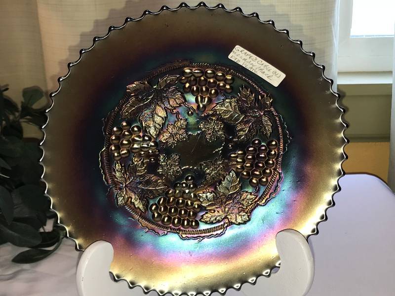 lot 229 image: Northwood 1910 grape and cable purple a footed plate