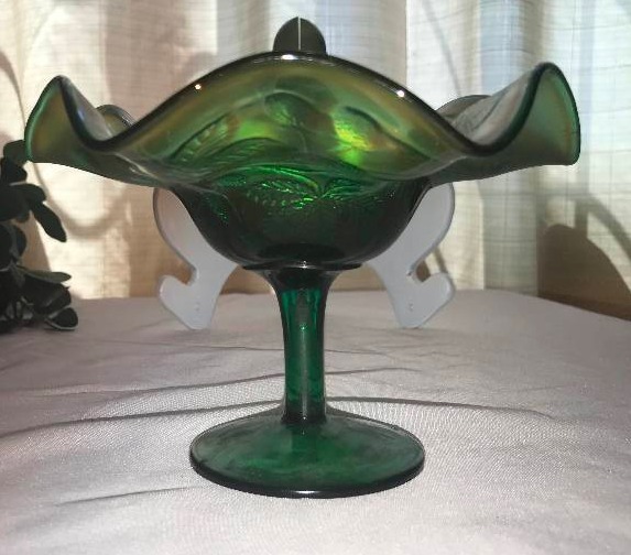 lot 251 image: Fenton Blackberry Bramble green compote