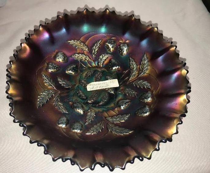 lot 258 image: Northwood strawberry basket weave amethyst flat Bowl