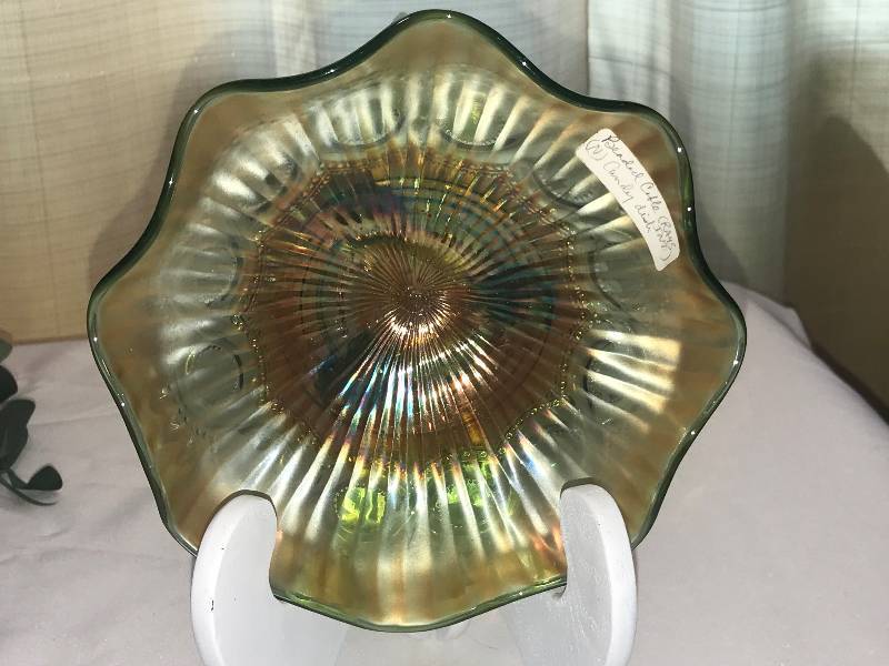 lot 266 image: North Wood beaded cable Green candy dish