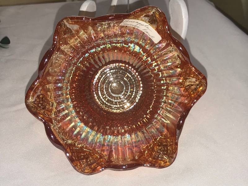 lot 269 image: Sowerby pineapple Marigold Bowl