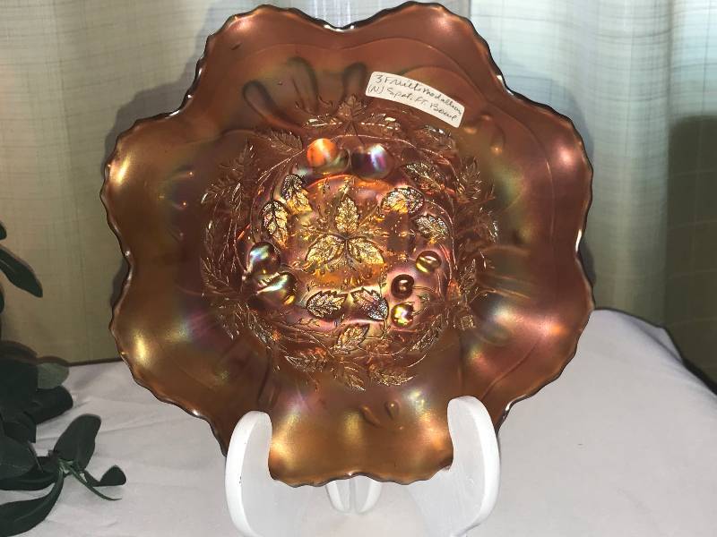 lot 286 image: Northwood three fruits medallion marigold bowl Bowl