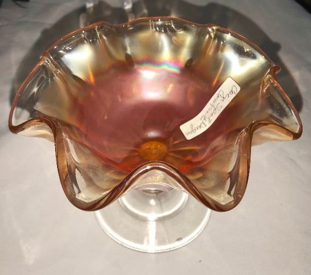 lot 302 image: Dugan, Coin Spot, marigold, compote