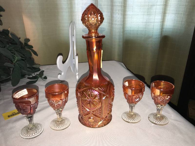 lot 326 image: Imperial, Star and file, Marigold, decanter and five wine glasses