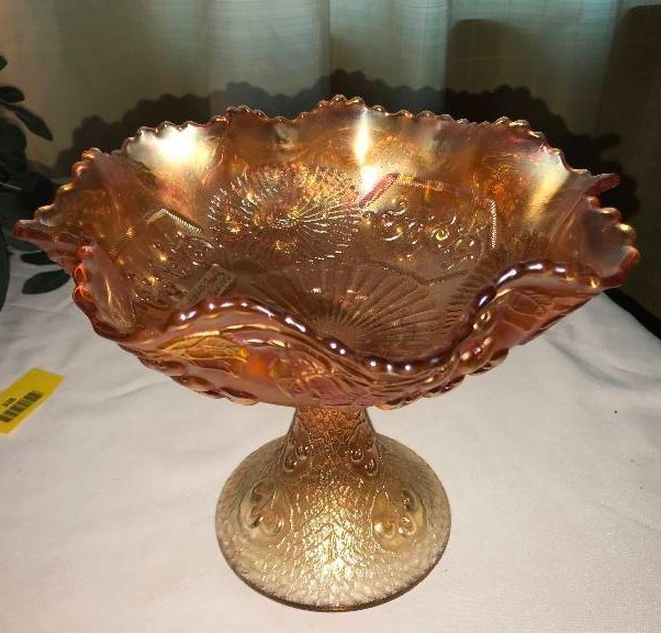 lot 328 image: Fenton, Mikado, Marigold, large compote