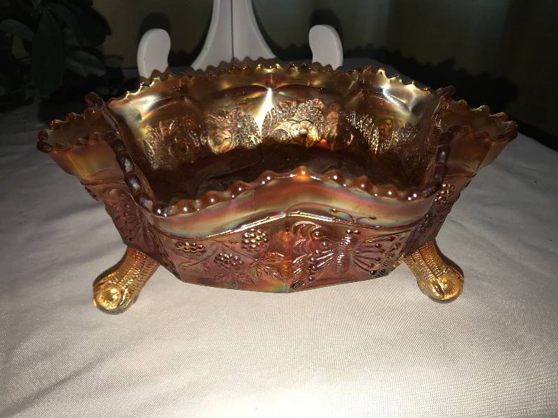 lot 336 image: Fenton Panther, butterfly and Berry, marigold, large bowl